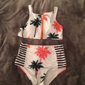 Patterned bikini